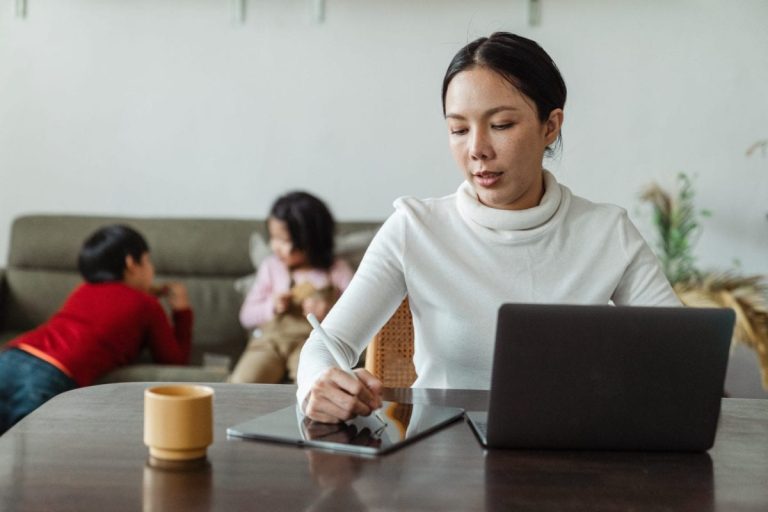 Best Tools For Aspiring eCommerce Mompreneurs?